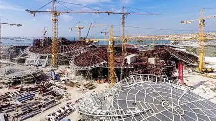 Хъ - е главният инженер на проекта