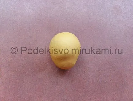 Мъжът с глава пластелин