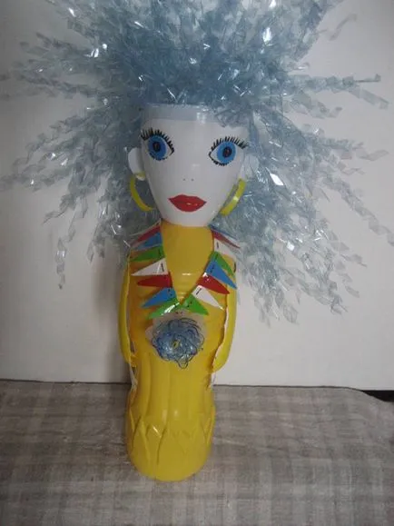 Играчки орнаменти с ръцете си от пластмасови бутилки (пластмасови) Играчки орнаменти с ръцете си от пластмасови бутилки