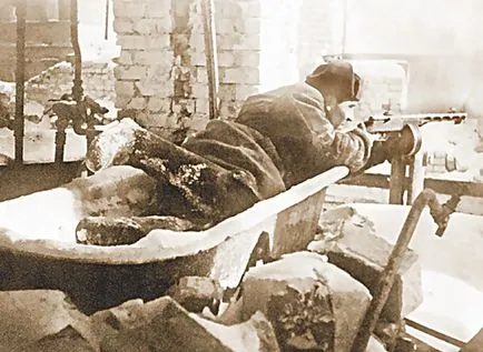 Nem szabad elfelejteni, emlékeztetni kell arra,