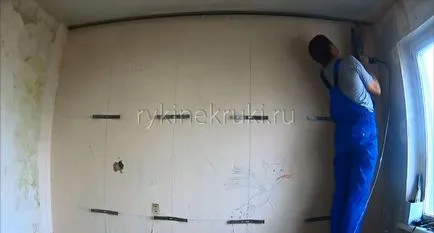Как да монтирате на профил за гипсокартон към стената, с ръце куки (като се засили профила за гипсокартон към стената) Как да монтирате на профил за гипсокартон към стената, с ръце куки