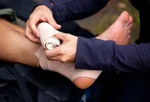 Mi a teendő, ha kifeszített szalagok a láb elsősegély és kezelés