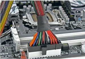 Как да се свържете на предния панел, USB, аудио и видео карта, захранването на дънната платка,
