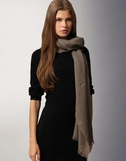 Как да нося шал с яке, палто, кожено палто (15 снимки)