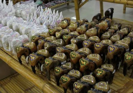 Mit vigyen Phuket legjobb emléktárgyak Thaiföld