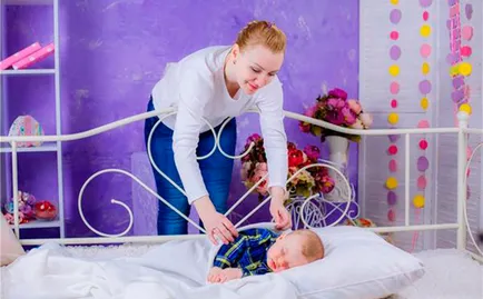 Как да се научи детето да спи сам в креватчето (бебе) Как да се научи детето да спи сам в креватчето