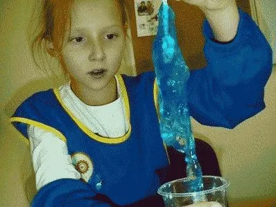 Как Lizunov у дома от водата