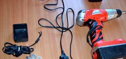 Как да си направим отвертка от 220V с ръцете си промяна на батерията (ръце) Как да си направим отвертка от 220V с ръцете си правя отново с батерия