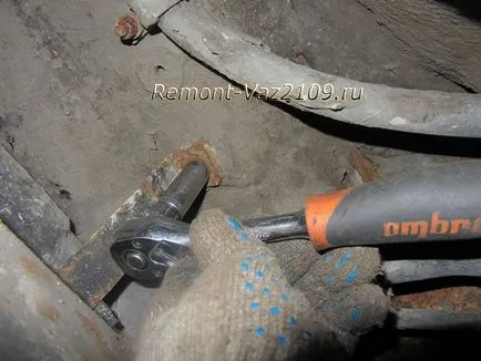 Премахване на резервоара за гориво от автомобила, ремонт вази 2109-2108
