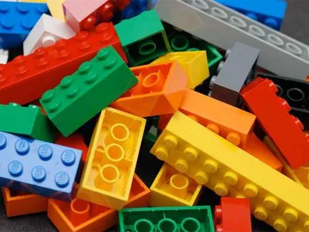 Как да се съберат Lego се опитаме да разберем (Lego) Как да се съберат Lego се опитаме да разберем