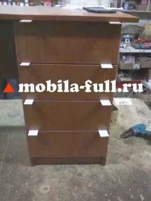Как да се инсталира на фасади чекмеджетата