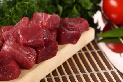 Както вкусни гасителни картофи с месо (пилешко задушено) Как да се изнеса вкусни картофи с месо
