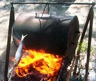 Smokehouse от цевта с ръце на инструкциите на производителя и диаграми (ръце) Smokehouse от цевта с ръце на инструкциите на производителя и диаграми