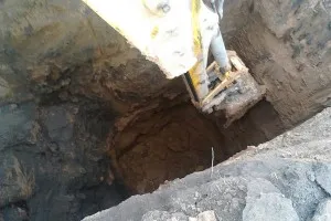 Копаене добре трактор
