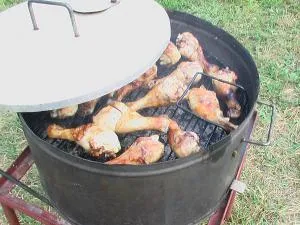 Smokehouse у дома със собствените си ръце