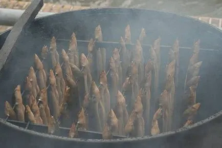Smokehouse пушена барела на ръцете си