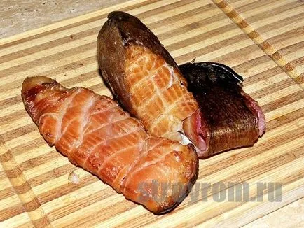 Smokehouse от цевта с ръце (ръцете) Smokehouse от цевта с ръцете си