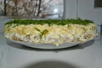 Пилешки салата с мариновани гъби салата рецепти слоеве и се смесва с пиле и гъби