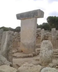 Menhirs - каменни мистерии на древния свят