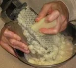 Можем ли да се ядат сурови картофи