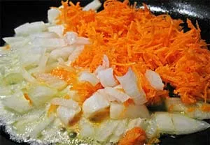 Sajtleves csirkével és olvasztott sajttal - egy recept egy fotó - saját kezűleg