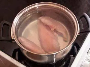 Sajtleves csirkével és olvasztott sajttal - egy recept egy fotó - saját kezűleg
