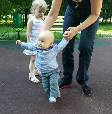 Трябва ли да научи детето да ходи, и защо