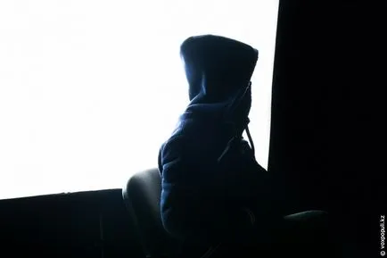 Какво не знаеше майка ми (18) (който не знае майка ми (18+)) Какво не знаеше майка ми (18)