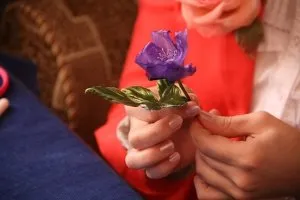 Fabric virágok saját kezével a mester osztály, hogyan lehet fényképet és videót (virág készült ruhát kezével) Fabric virágok saját kezével a mester osztály, hogyan lehet fényképet és videó