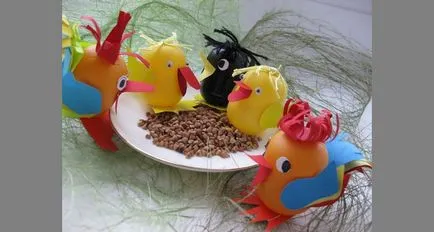 Занаяти от контейнери от Kinder изненади майчинство - бременност, труд, енергия, обучение (контейнери) Изделия от контейнер от детска изненада, майчинството - бременност, раждане, хранене, образование