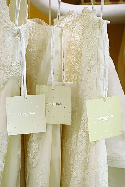 Pronovias рокля, как да се прави разлика с оригинала от фалшив