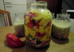 Рецепта на консервирани картофи с грах, гъби в тенджерата, царевица за зимата, снимки, видео