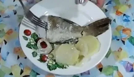 Риба печена на фурна с картофи (фурна печен картоф) Риба печена на фурна с картофи