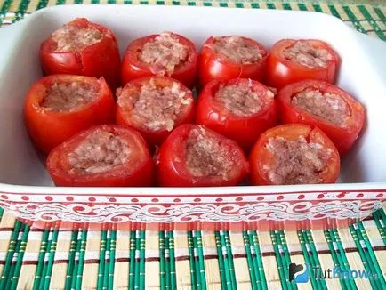 Рецепта печени домати, пълнени с месо