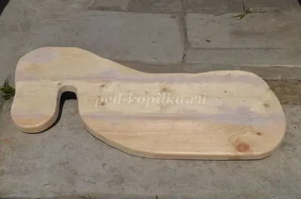 Garden скулптура от дърво с ръце