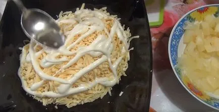 Пилешки салата с ананас и syrom- прости и вкусни рецепти