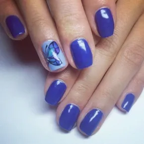 100 Blue маникюр снимка новости