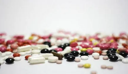 Колко болни дни платен за една година, което е от порядъка на заплащане на отпуск по болест