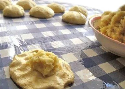 Тестото в торти с картофи - стъпка по стъпка рецепта със снимки на