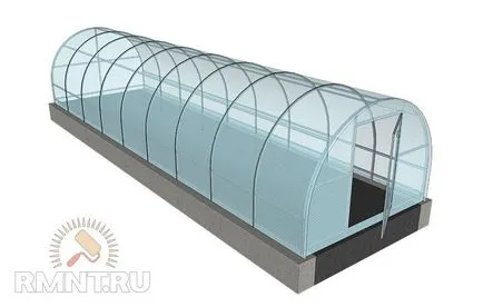 Greenhouse на профилната тръба и поликарбонат с ръцете си