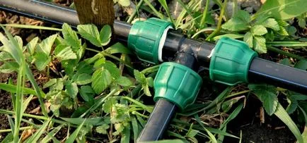 HDPE тръби за водопровод монтаж и за даване на правилна операция (течаща вода) HDPE тръби за водоснабдяването в страната на монтажа и правилното функциониране