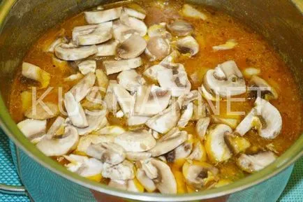Печени картофи с месо и гъби