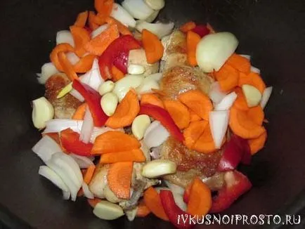 Задушени пилешки в multivarka - стъпка по стъпка рецепта със снимки, и вкусни и лесни
