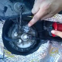 извънредно времето подмяна на предпазните колани на Hyundai Accent 16 сантилитра инструкция, фото и видео