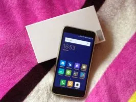 Отиде глобалната фърмуер MIUI 8