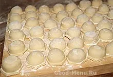 Házi ravioli, a tésztát a gombócokat - recept lépésről lépésre fotók