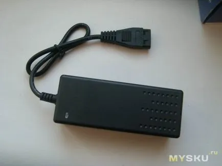 Адаптер, за да свържете идни и SATA устройства чрез USB-порт на магазина
