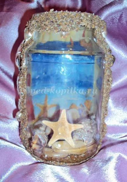 Банка иска със собствените си ръце