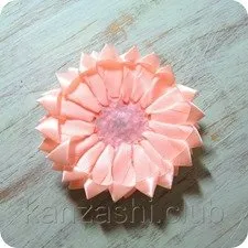 Далия kanzashi - 8 работни срещи в снимки и видео формат
