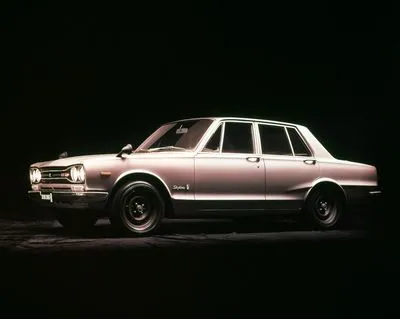 История Nissan силуета 1